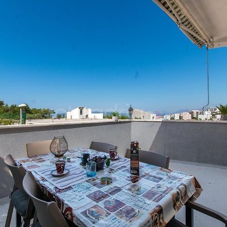 Apartment Vesna With Balcony & Free Parking Makarska Dış mekan fotoğraf