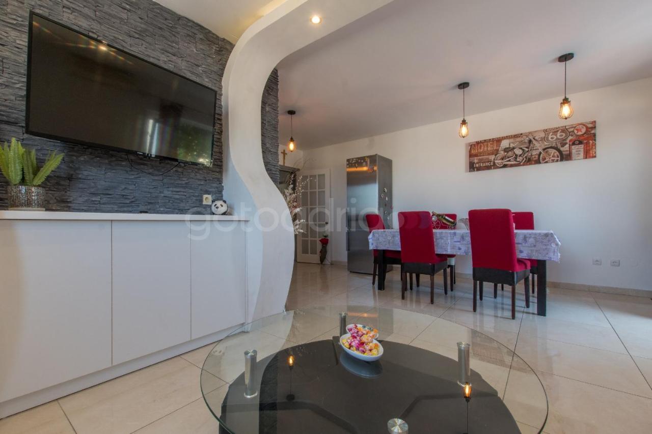 Apartment Vesna With Balcony & Free Parking Makarska Dış mekan fotoğraf